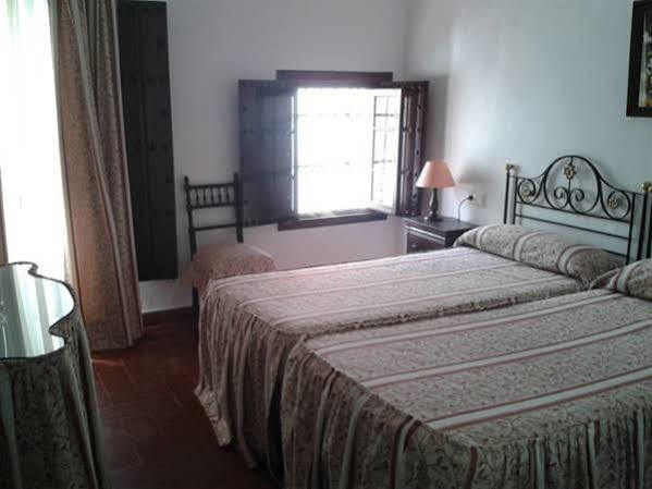 Hostal Gran Capitan Chipiona Buitenkant foto